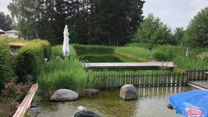 Bild: lpr
Die idyllische Badeanlage ist in den vergangenen Tagen auf Vordermann gebracht worden, einem angenehmen Badespaß steht somit nichts mehr im Wege.