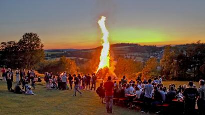Bild: Hermann Koch
Johannisfeuer über Freudenberg