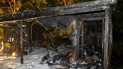 Bild: Alexander Auer
Im Kaulbachweg in Regensburg brannte ein Geräteschuppen.