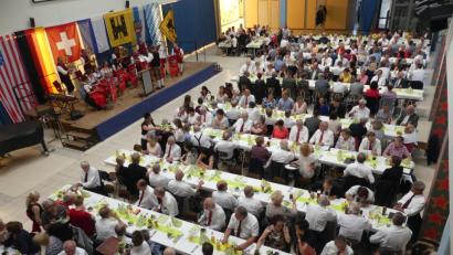 Bild: rn
Die Stadtkapelle stimmt auf die Festversammlung ein.