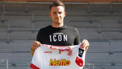 Bild: A. Schwarzmeier
Max Besuschkow verstärkt den SSV Jahn Regensburg.