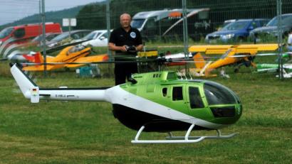 Bild: gfr
Andy Fischer mir seinem Eurocopter.