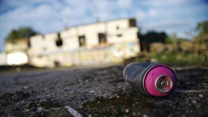 Symbolbild: Emily Wabitsch/dpa 
Unbekannte Sprayer trieben in Weiden ihr Unwesen.