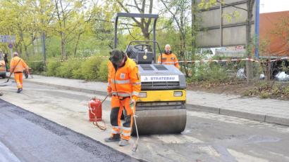 Bild: Karin Wilck
Die Staatsregierung hat einen Härtefallfonds für die Abrechnung früher von Grundstückseigentümern gezahlter Straßenausbaubeiträgen eingerichtet.