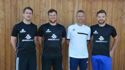 Bild: jr
Neue Trainer beim TSV Konnersreuth: Vorsitzender Maximilian Siller (rechts) installierte Christopher Rüth (von links) und Thomas Bernreuther für die "Zweite" sowie Sascha Haberkorn für die Kreisliga-Vertretung.