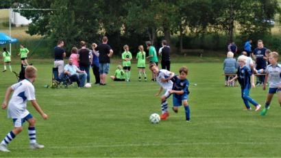 Bild: jml
Heiße Zweikämpfe um den Ball beim Kohlberger Kirwa-Cup.