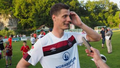 Bild: ref
Patrick Erras war ein gefragter Mann nach dem Spiel in Ammerthal.