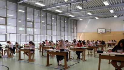 Bild: exb
In der Turnhalle der Mädchenrealschule Waldsassen herrschten in der ersten Prüfungswoche angenehme Temperaturen.