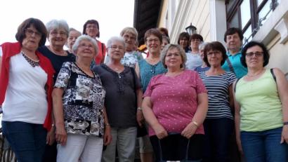 Bild: lep
20 Frauen des Katholischen Frauenbundes treffen sich zur alljährlichen Wanderung.