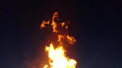 Bild: wrm
Wohlige Wärme gab es vor dem Johannisfeuer der Pfadfinder Windischeschenbach am Nussberg.