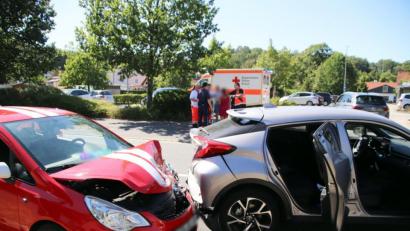 Bild: jma
Ein Opel kracht in das Heck des Toyotas.