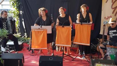 Bild: Kunz
Das "Panginza Quintett" aus Pegnitz auf der "Live Stage" bringen tanzbare Weisen.