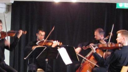 Bild: Heiner Brückner
Ausgewählte Barockstücke präsentierte das Pilsener „Sedlácek Quartet“ bei seinem Konzert im Kulturkasten der Burg Dagestein.