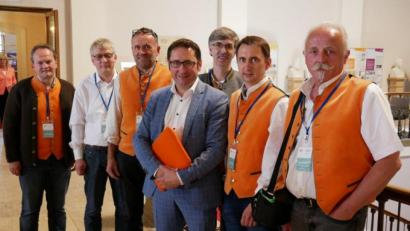 Bild: exb
Eine Delegation der Schreinerinnung Amberg mit Karl Standecker (rechts) und Richard Siegler (Dritter von links) brachte bei der Staatsregierung in München ihre Anliegen vor.