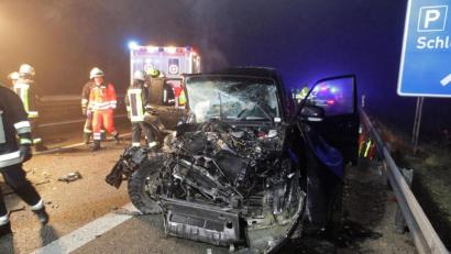 Archivbild: bkf
Auf der A 93 zwischen Nabburg und Pfreimd kam es im Dezember 2016 nach einer Verfolgungsfahrt mit der Polizei zu einem tödlichen Verkehrsunfall. Das gestohlene Fahrzeug (Bild) krachte in das Heck eines Lastwagens. Nun stand der Verursacher vor Gericht.
