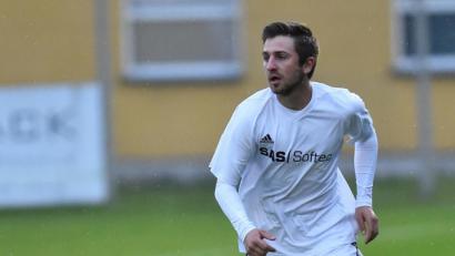 Bild: A. Schwarzmeier
Mathias Heinl traf zum zwischenzeitlichen 2:1 für die SpVgg SV Weiden.