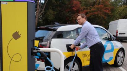Archivbild: Dobler
In Wackersdorf können Bürger seit vergangenem Sommer ein Elektroauto leihen. Das soll nun bald auch in Nabburg möglich sein.