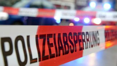 Symbolbild: Patrick Seeger/dpa
Die Polizei hat in Nürnberg den Richard-Wagner-Platz gesperrt.