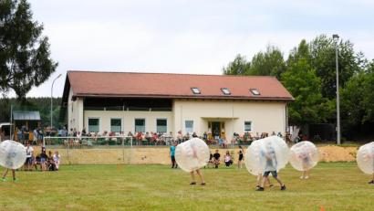 Bild: njn
Höhepunkt am späten Nachmittag war das Bubble-Ball-Turnier.