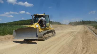 Bild: mad
Die Arbeiten an der Kreisstraße SAD 40 bei Geratshofen schreiten zügig voran.