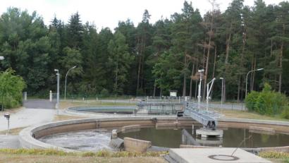 Bild: rn
Bei einem eventuellen Erweiterungsbedarf soll das angrenzende Waldgebiet weitere Klärbecken aufnehmen.