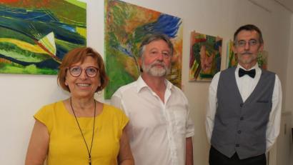 Bild: Hirsch
Irene Duscher, Gerhard Waldherr und Reiner Janka (von links) eröffneten die Ausstellung "Farbharmonie und Struktur" in der Galerie M 17.
