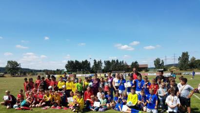 Bild: exb
Viele Schulen aus dem Landkreis Neustadt und Weiden sind beim Finale des Grundschulwettbewerbs Fußball dabei.