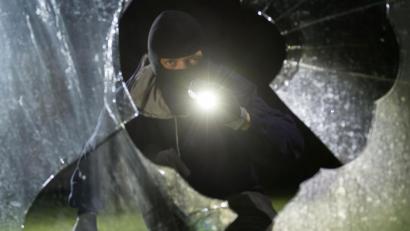Bild: agentur_dpa
Bereits zum wiederholten Male wurde in einen Kiosk in der Regensburger Straße eingebrochen. Die Beute besteht hauptsächlich aus fünf Flaschen Bier.