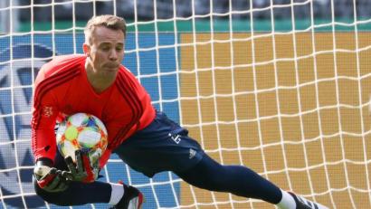 Bild: Christian Charisius/dpa
Definitiv keine Bayern-Baustelle: Manuel Neuer wird auch kommende Saison der Münchener Rückhalt sein.