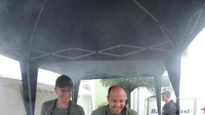 Bild: hm
Die Fischbraterei hatte während des Festes immer gut zu tun.
