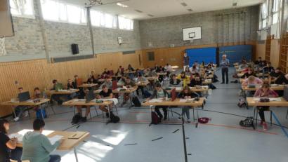 Bild: rn
Wissenstest in der Turnhalle