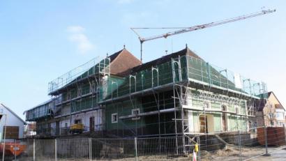 Bild: bjp
Am Meierhof-Anwesen wird kräftig gebaut.