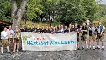 Bild: gz
Die Werkstattmusikanten und die Mitglieder der CSU und JU um Bundestagsabgeordneten Albert Rupprecht laden zum Fest auf dem Schlossberg.