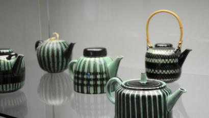 Bild: Gabi Schönberger
Auch wenn Hedwig Bollhagen (1907-2001) selbst nicht am Bauhaus tätig war, gelten ihre Werke als lebendige Zeugnisse dieser Zeit.
