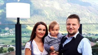 Bild: Schmidt/exb
Nadine Schmidt mit Mann Stefan und Sohn Louis.