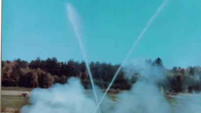 Bild: bgl
Der Ausbildung für den Ernstfall räumen die Aktiven der Feuerwehr Eigelsberg seit jeher einen hohen Stellenwert ein. Dieses Fotomotiv entstand im Zeitraum nach 1965 und zeigt eine Übung der Truppe im Stoppelfeld.