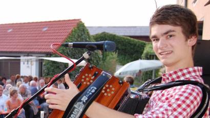 Bild: grm
Andreas Hastreiter wird beim Zoiglfest des RC 07 in Irchenrieth auf der Steirischen Gas geben.