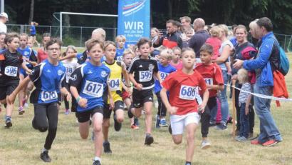 Bild: no
In den Schülerklassen waren beim Illschwanger Dorflauf insgesamt 45 Kinder am Start. Auch für sie war es die letzte Gelegenheit in diesem Jahr, Punkte für die Landkreiscup-Serie zu sammeln.