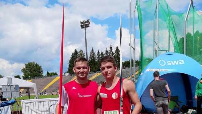 Bild: jma
Sieger Paul Pöllmann (SCE, links) und der zweitplatzierte Laurenz Waldbauer (TSV Vilsbiburg ).