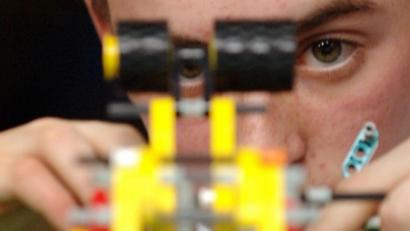 Bild: Arne Dedert/dpa
Drei Oberpfälzer Schulen qualifizierten sich für das Finale der bayerischen Robotik-Meisterschaft in München.