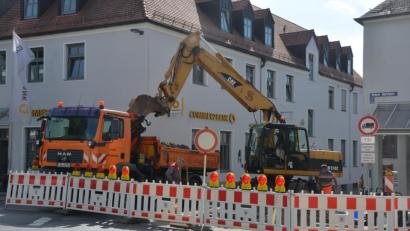 Bild: jr
Die Einfahrt vom Oberen Markt in die Bachstraße ist komplett gesperrt.