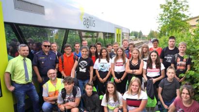 Bild: exb
Couragierte Schüler greifen ein.