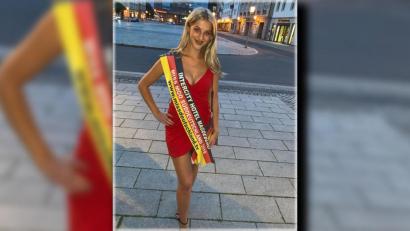 Bild: Singajewskaja 
Erst in Magdeburg erhielt Aleksandra Singajewskaja ihre Miss-Süddeutschland-Schärpe für ihren Erfolg bei der Miss-Topmodel-Wahl. Bei der Miss-Deutschland-Wahl in der Festung Mark reichte es für die 21-jährige Tirschenreutherin nur für Platz 6 von 14.