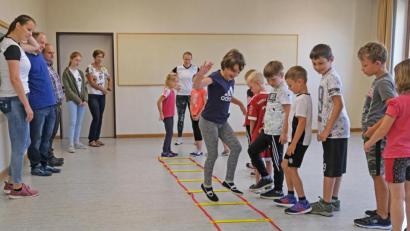 Bild: nm
Koordination und Geschicklichkeit stellen die Kinder bei der TSV-Sparte Ski unter Beweis. Noch dazu macht das mächtig Spaß.