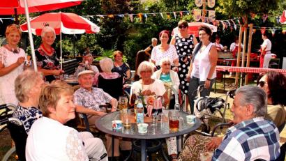 Bild: R. Kreuzer
Abwechslung gibt es für die Bewohner des Seniorenheims. Geselligkeit steht dabei im Vordergrund.