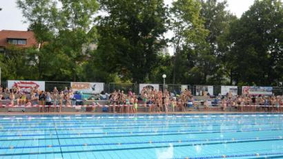 Bild: Andreas Brückmann
Die Schulklassen warteten auf ihren Start.
