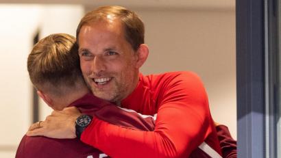 Bild: Robert Michael/dpa
Der Pariser Trainer Thomas Tuchel (rechts) lobte die Nürnberger für die Organisation des Spiels. Die Frankenmetropole kennt er schon länger.