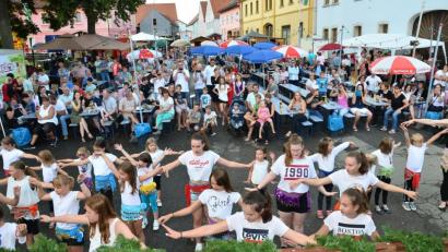 Bild: fjo
Für die Tänze der "Wild Chixx" am Sonntagnachmittag legt der Regen eine Pause ein.