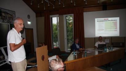 Bild: wro
Als Fachreferent war der Stadtplaner Dr. Emil Lehner nach Wiesau gekommen, um Rede und Antwort zu stehen.