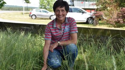 Bild: lue
Andrea Henfling mit der Gelbkopfköhlerschildkröte Josy.